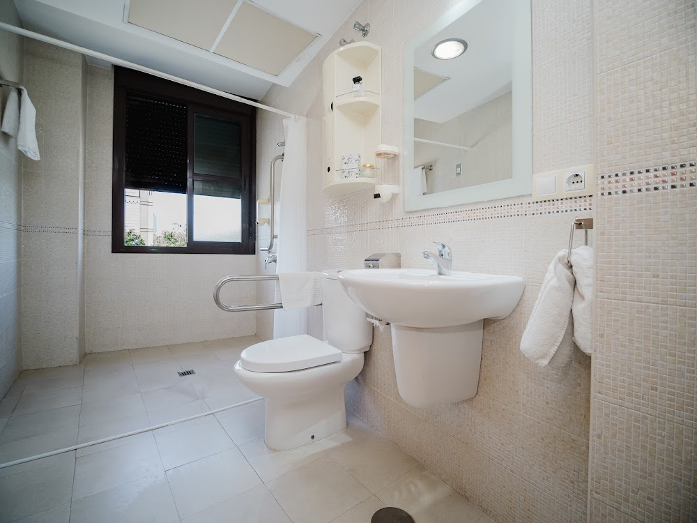 VIVIENDA TUTELADA TORNEO 3º-A — residencia de mayores en Sevilla (foto 3)