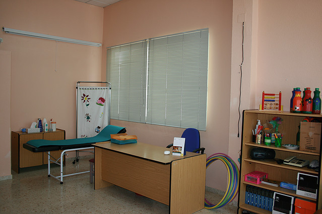 CENTRO DE DÍA PARA MAYORES POR ELLOS — residencia de mayores en Ubrique (foto 2)