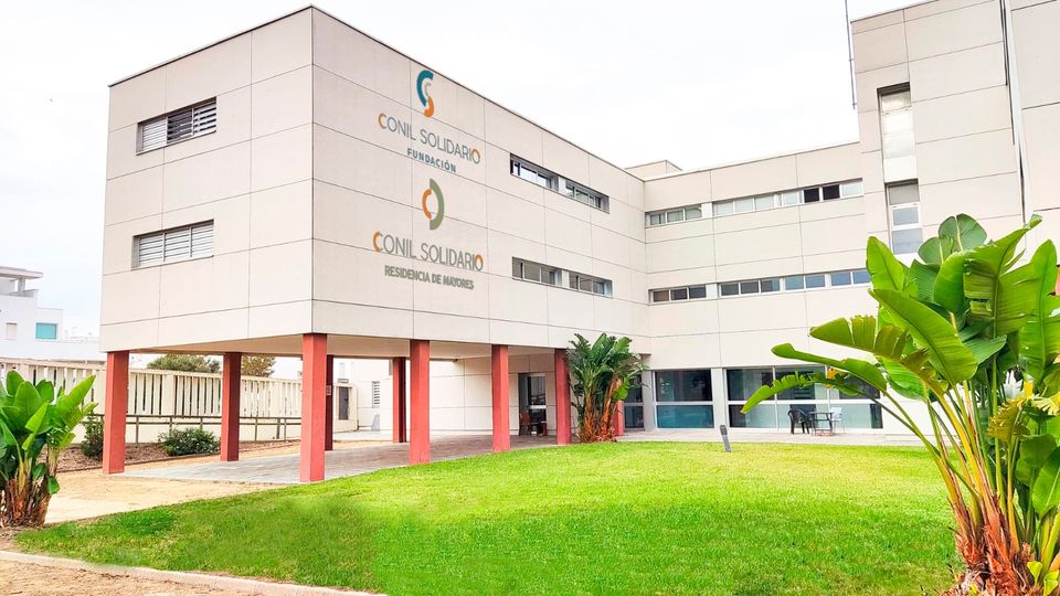 CENTRO DE DÍA PARA MAYORES CONIL SOLIDARIO — residencia de mayores en Conil de la Frontera (foto 3)