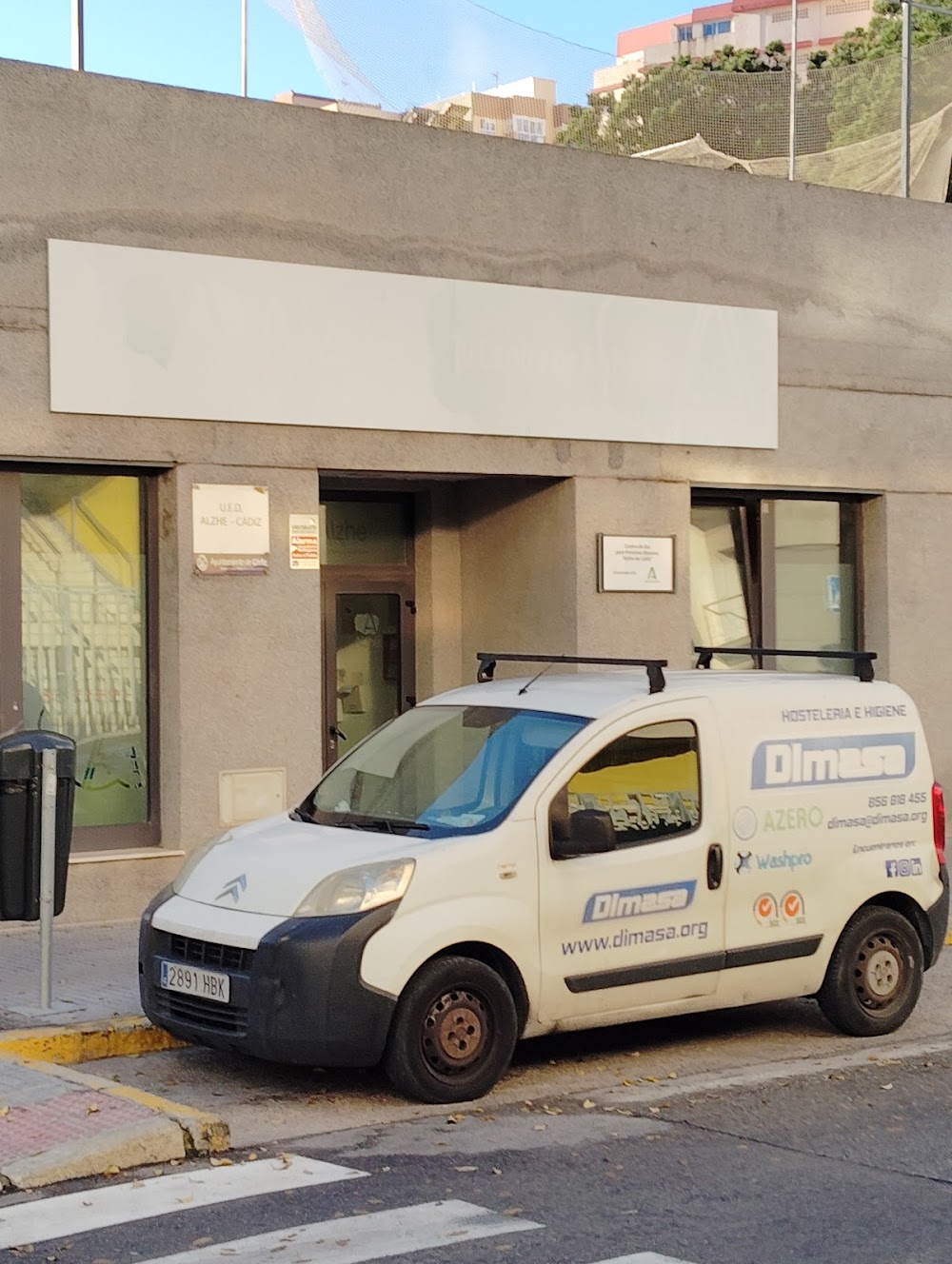 CENTRO DE DÍA PARA MAYORES ENFERMOS DE ALZHEIMER "ALZHE CÁDIZ" — residencia de mayores en Cádiz (foto 1)