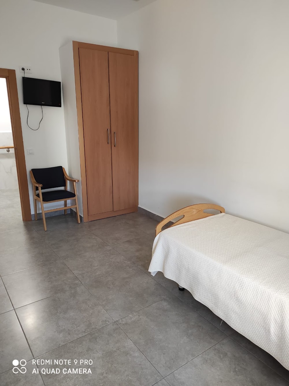 CENTRO DE DÍA PARA MAYORES AURA LAS MERCEDES NUESTRA SEÑORA DE LAS MERCEDES — residencia de mayores en Linares (foto 2)