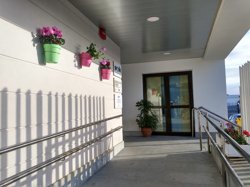 CENTRO DE DÍA PARA MAYORES LAS VILLAS — residencia de mayores en Dos Torres (foto 2)