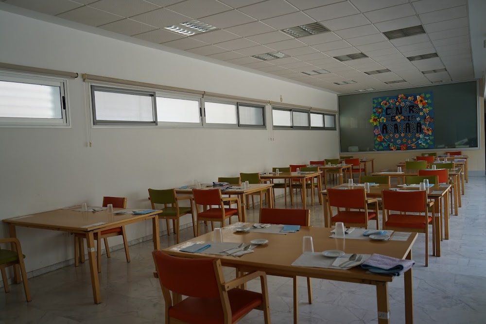 CENTRO DE DÍA PARA MAYORES AZAHARA — residencia de mayores en Córdoba (foto 2)