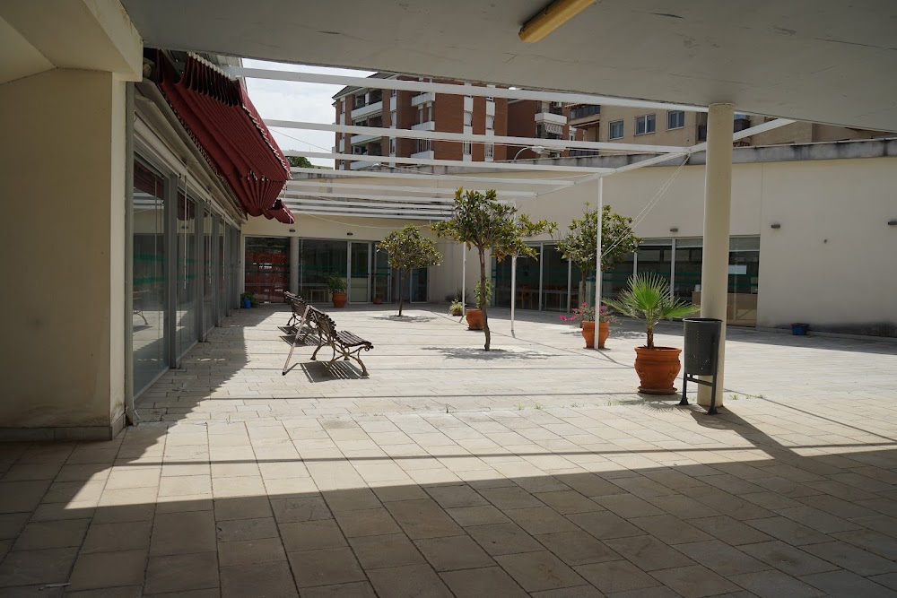 CENTRO DE DÍA PARA MAYORES AZAHARA — residencia de mayores en Córdoba (foto 3)