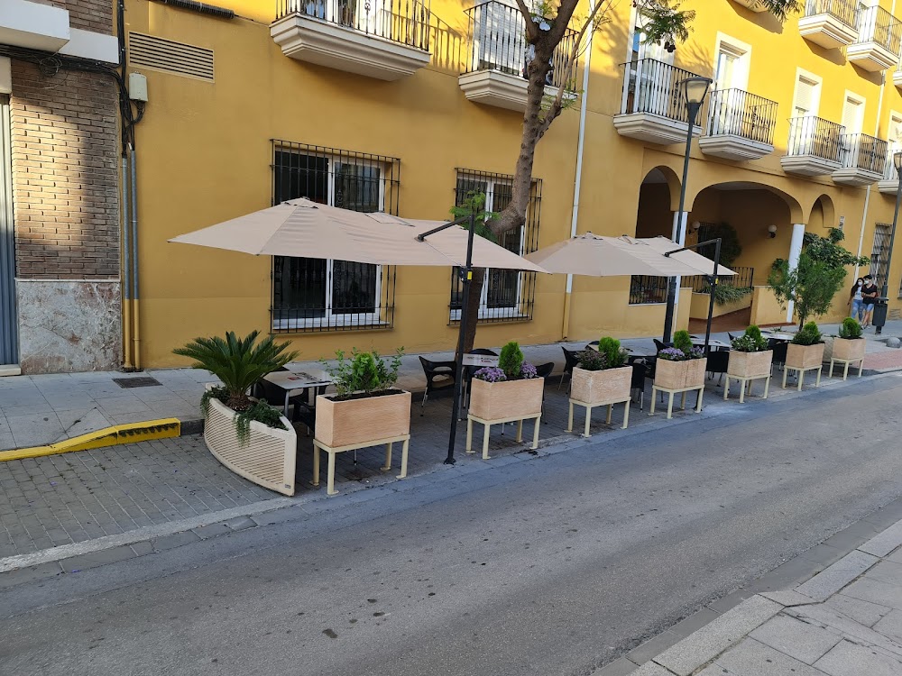 CENTRO DE DÍA PARA MAYORES LA CASA GRANDE — residencia de mayores en Baena (foto 3)
