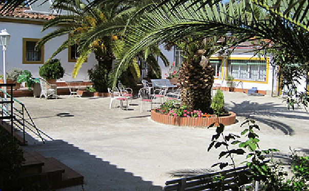 CENTRO DE DÍA PARA MAYORES MARIA AUXILIADORA — residencia de mayores en Córdoba (foto 2)