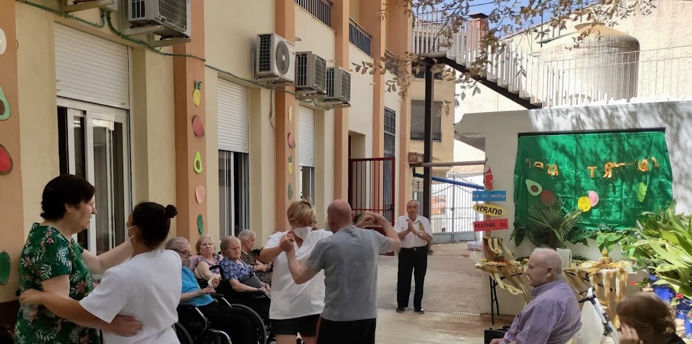 CENTRO DE DÍA PARA MAYORES FUENTE DE LA SALUD — residencia de mayores en Padul (foto 1)