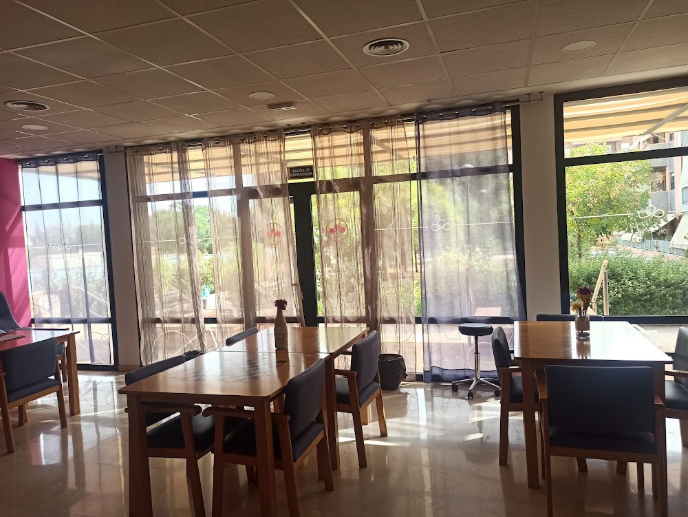 CENTRO DE DÍA PARA MAYORES PARQUE ALMUNIA — residencia de mayores en Granada (foto 2)