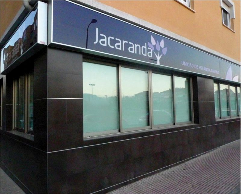 CENTRO DE DÍA PARA MAYORES JACARANDA — residencia de mayores en Granada (foto 2)