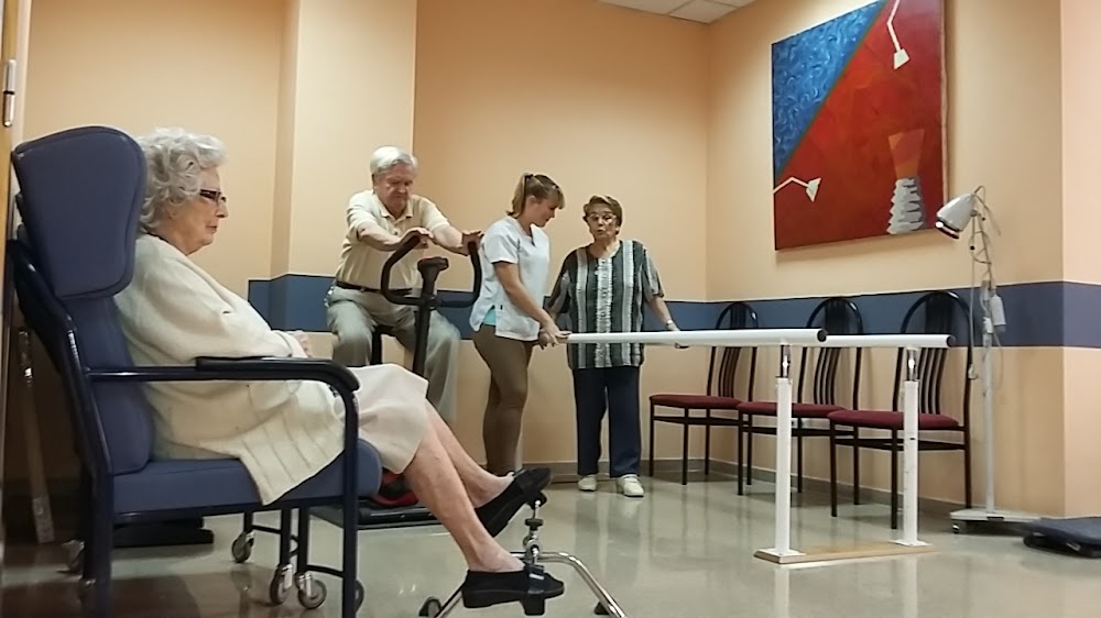 CENTRO DE DÍA PARA MAYORES CENTRO GERIATRICO ESPECIALIZADO — residencia de mayores en Granada (foto 2)