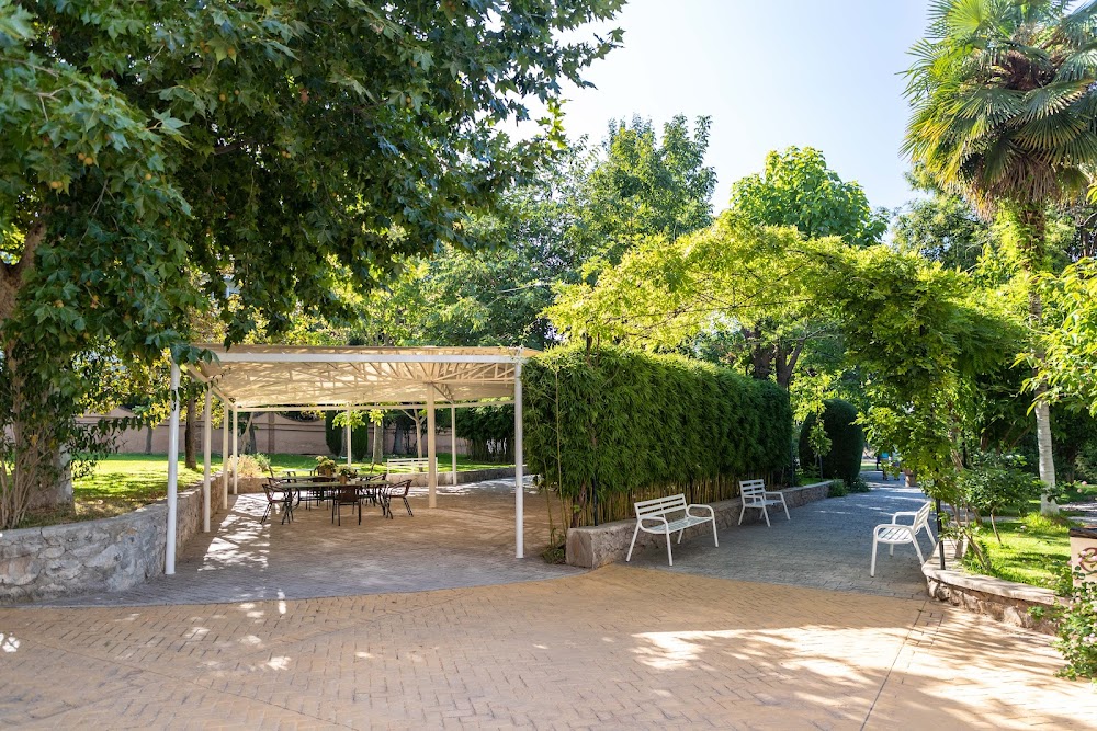 CENTRO DE DÍA PARA MAYORES BOUCO GRANADA — residencia de mayores en Granada (foto 1)