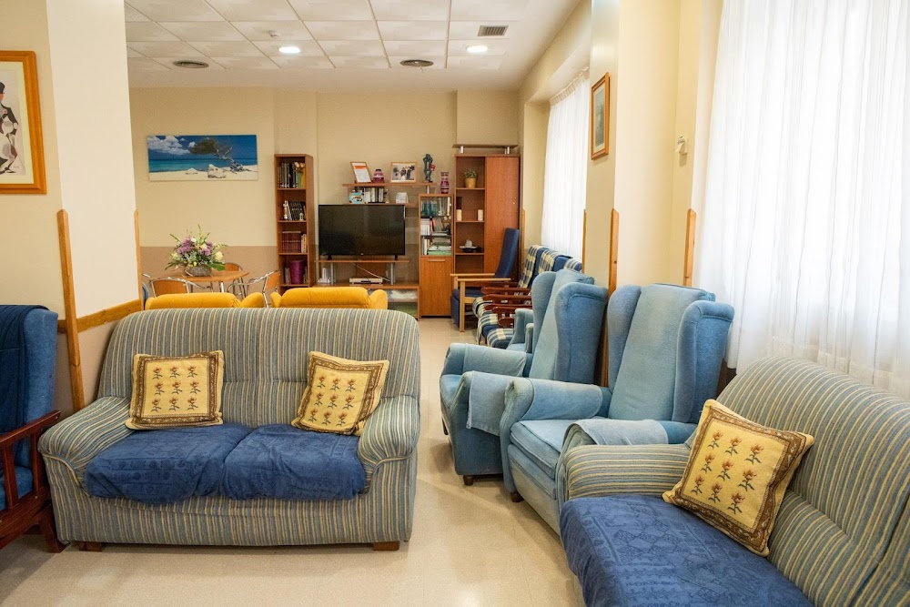 CENTRO DE DÍA PARA MAYORES HISPALVIDA — residencia de mayores en Sevilla (foto 2)