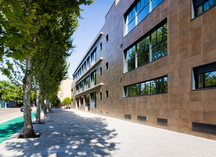 CENTRO DE DÍA PARA MAYORES FUNDOMAR-BERMEJALES — residencia de mayores en Sevilla (foto 2)