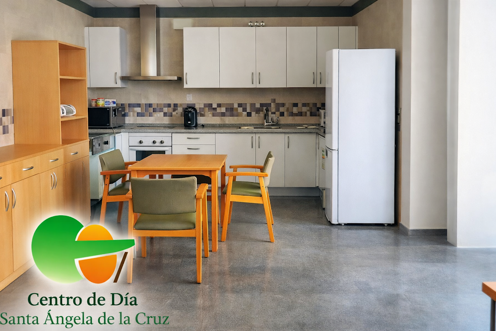 CENTRO DE DÍA PARA MAYORES SANTA ANGELA DE LA CRUZ — residencia de mayores en Villamanrique de la Condesa (foto 3)