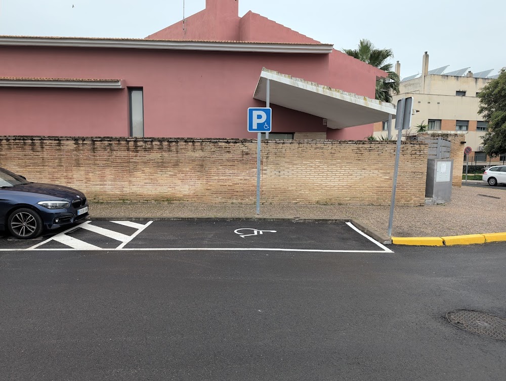 CENTRO DE DÍA PARA MAYORES SAN MIGUEL DE SANLUCAR — residencia de mayores en Sanlúcar la Mayor (foto 3)