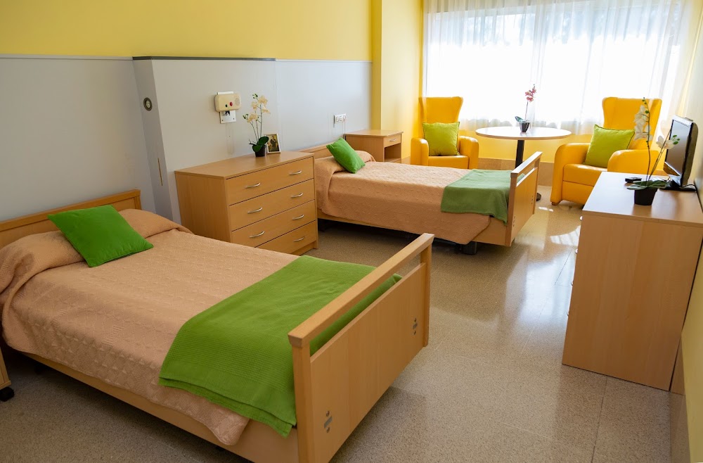 CENTRO DE DÍA PARA MAYORES ISDABE — residencia de mayores en Estepona (foto 2)