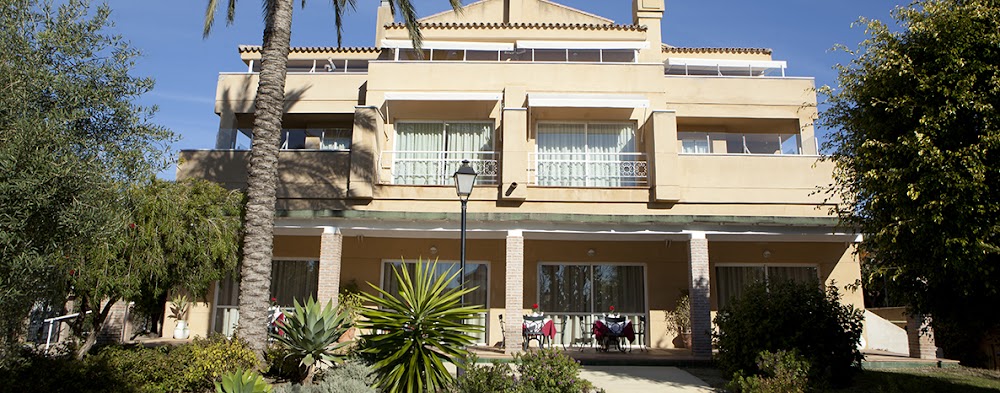 CENTRO DE DÍA PARA MAYORES DOMUSVI AZALEA — residencia de mayores en Marbella (foto 1)
