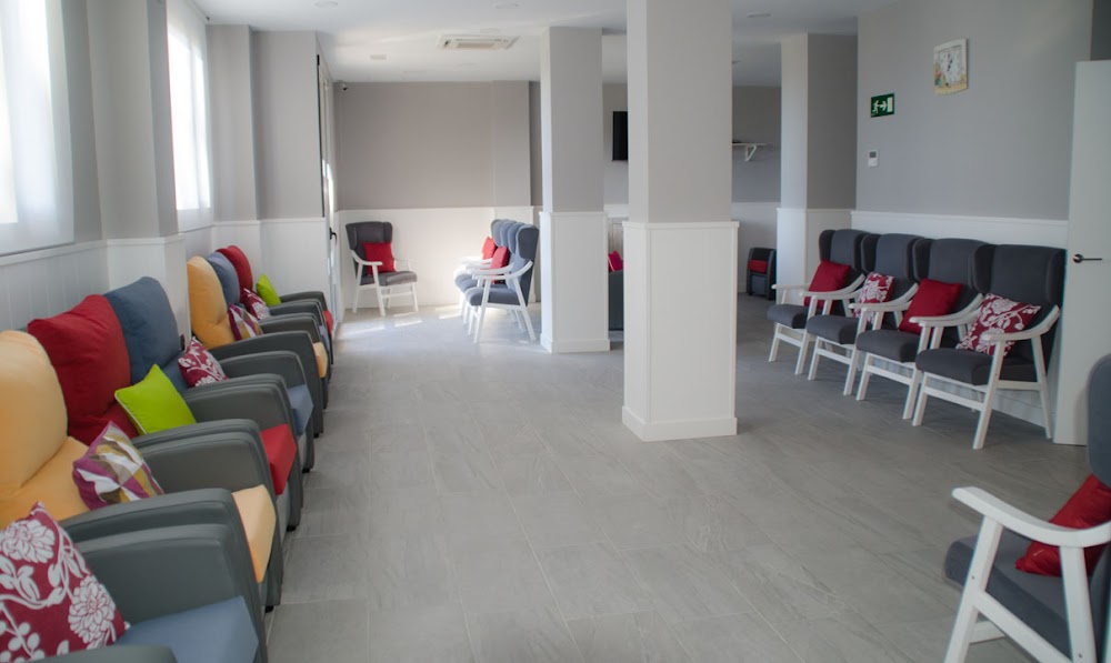 CENTRO DE DÍA PARA MAYORES CIUDAD JARDIN — residencia de mayores en Málaga (foto 3)