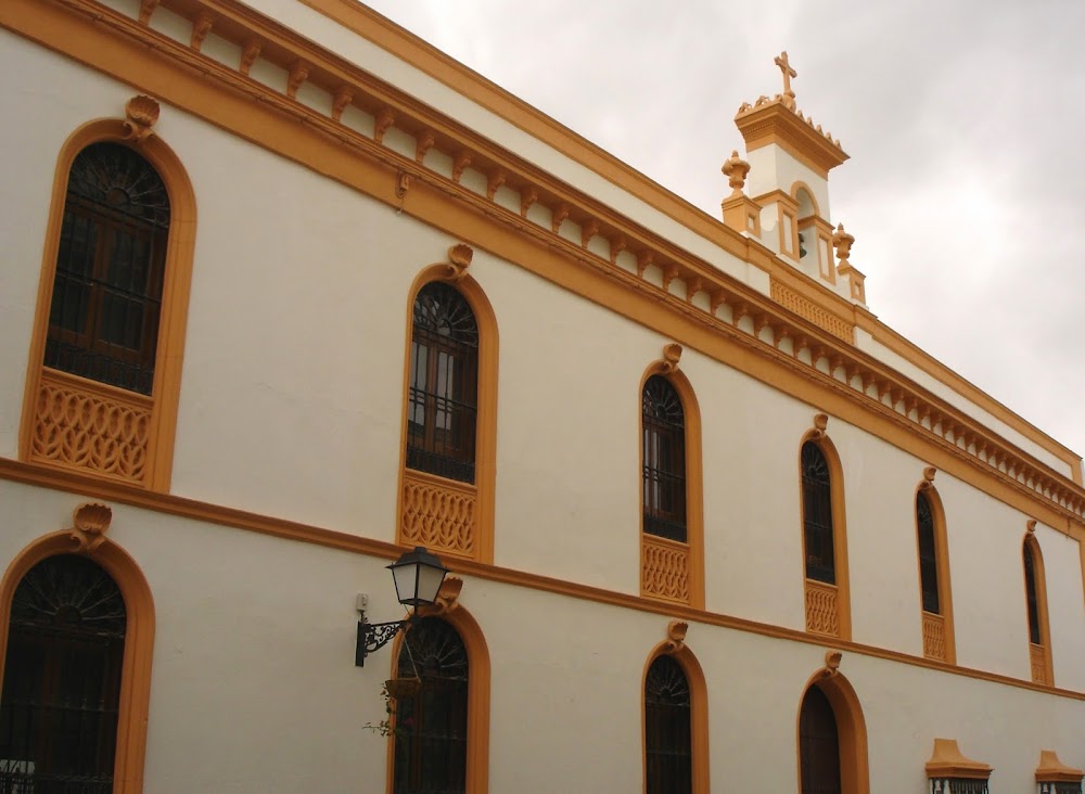 CENTRO DE DÍA PARA MAYORES LA CARIDAD — residencia de mayores en Lebrija (foto 1)