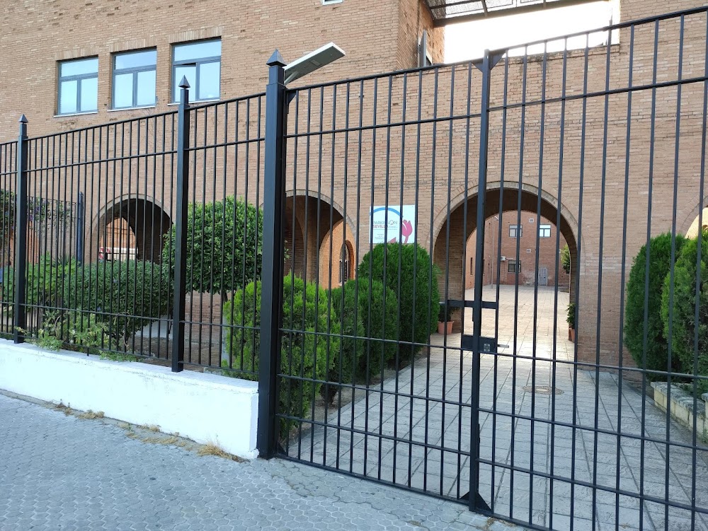 CENTRO DE DÍA PARA MAYORES ENFERMOS DE PARKINSON — residencia de mayores en Sevilla (foto 2)
