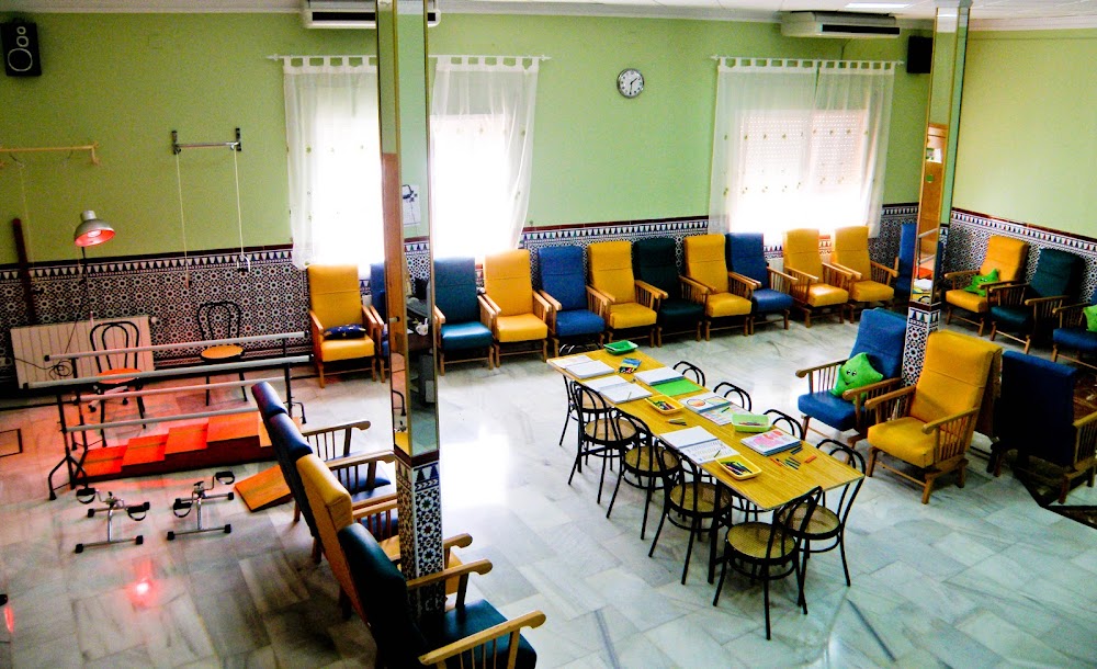 CENTRO DE DÍA PARA MAYORES AINCOS — residencia de mayores en Dos Hermanas (foto 1)