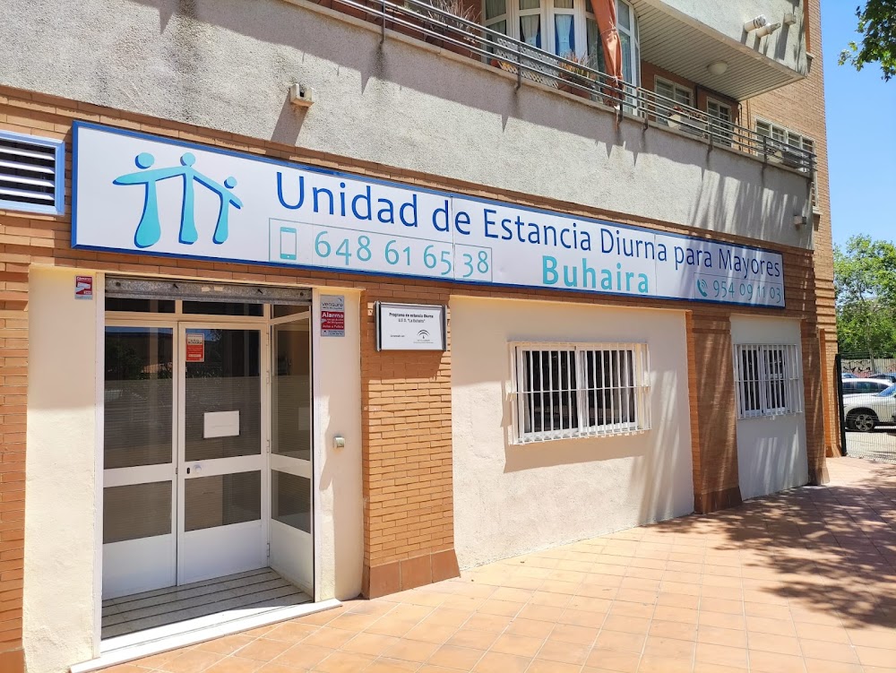 CENTRO DE DÍA PARA MAYORES BUHAIRA — residencia de mayores en Sevilla (foto 1)