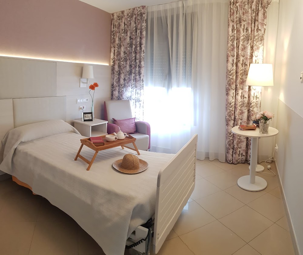 CENTRO DE DIA PARA MAYORES EMERA MACARENA — residencia de mayores en Sevilla (foto 2)