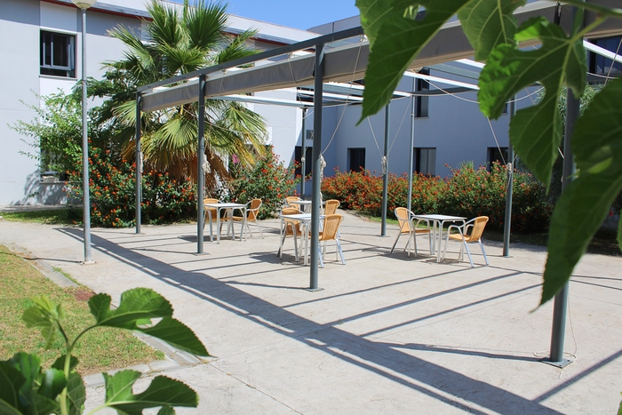 CENTRO RESIDENCIAL VITALIA BAHIA — residencia de mayores en San Fernando (foto 1)