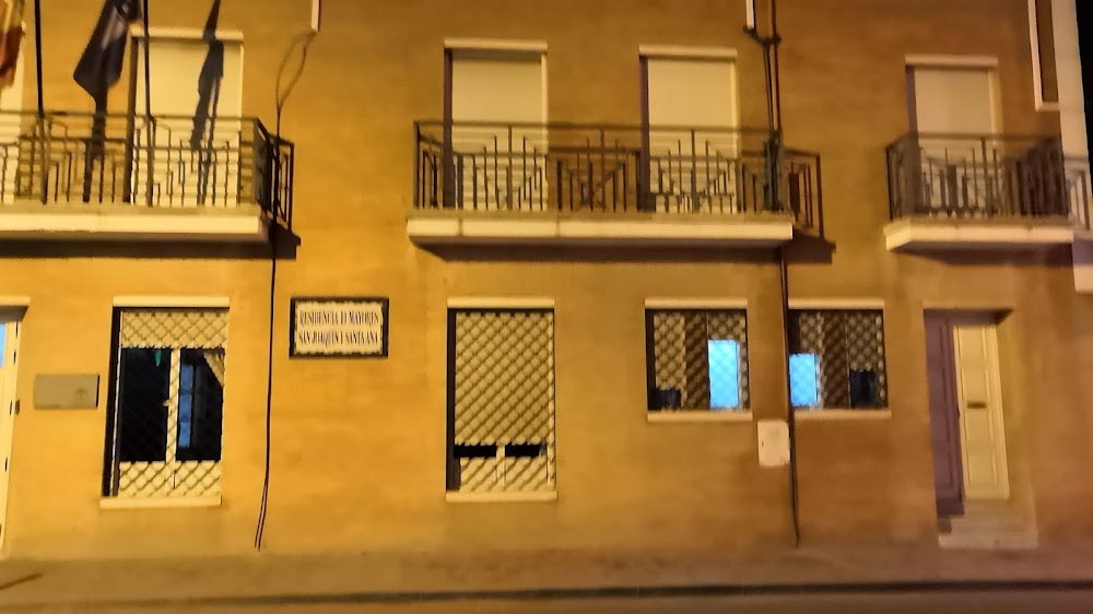 RESIDENCIA PARA PERSONAS MAYORES SAN JOAQUIN Y SANTA ANA — residencia de mayores en San Juan del Puerto (foto 2)