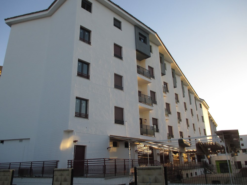 CENTRO RESIDENCIAL PARA PERSONAS MAYORES HELIOPOLIS — residencia de mayores en Sevilla (foto 1)