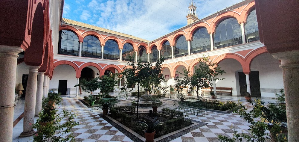 CENTRO RESIDENCIAL PARA PERSONAS MAYORES SAN SEBASTIÁN — residencia de mayores en Palma del Río (foto 1)