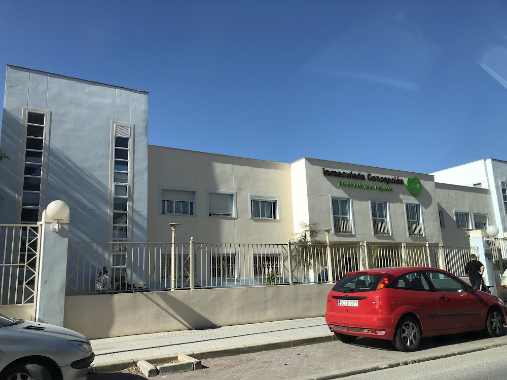 CENTRO RESIDENCIAL PARA MAYORES DOMUSVI INMACULADA CONCEPCIÓN — residencia de mayores en Puente Genil (foto 3)