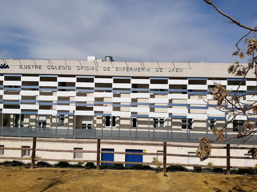 CENTRO RESIDENCIAL PARA  MAYORES ILUSTRE COLEGIO OFICIAL DE ENFERMERÍA DE JAÉN — residencia de mayores en Jaén (foto 2)