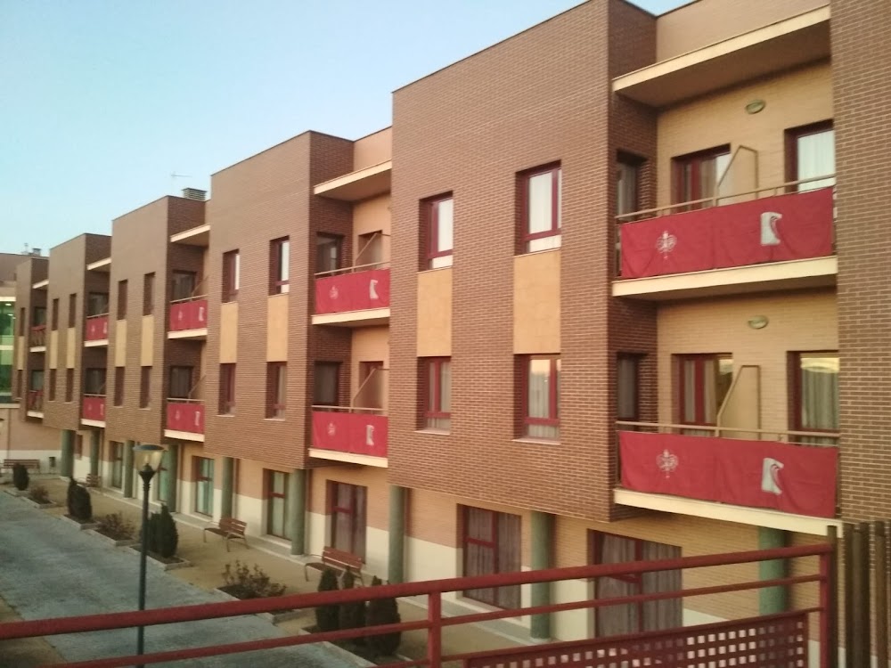 CENTRO RESIDENCIAL DE MAYORES Mª SANTISIMA DE LA CARIDAD Y CONSOLACION — residencia de mayores en Jaén (foto 1)