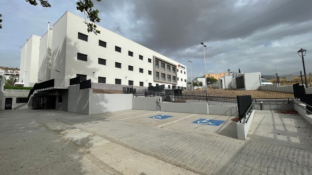 CENTRO RESIDENCIAL PARA PERSONAS MAYORES AMAVIR GRANADA — residencia de mayores en Huétor Vega (foto 2)