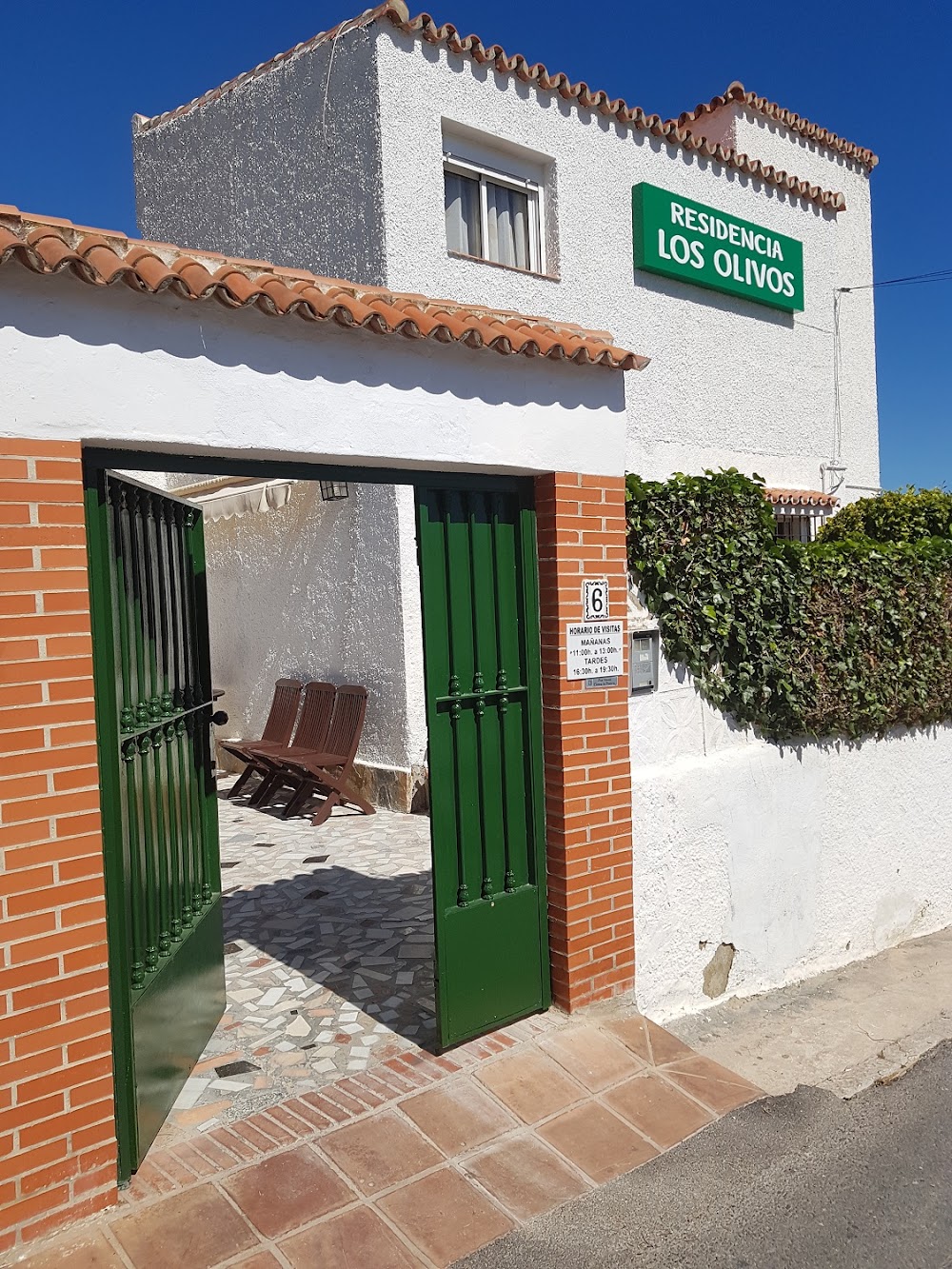 CENTRO RESIDENCIAL LOS OLIVOS — residencia de mayores en Torremolinos (foto 2)