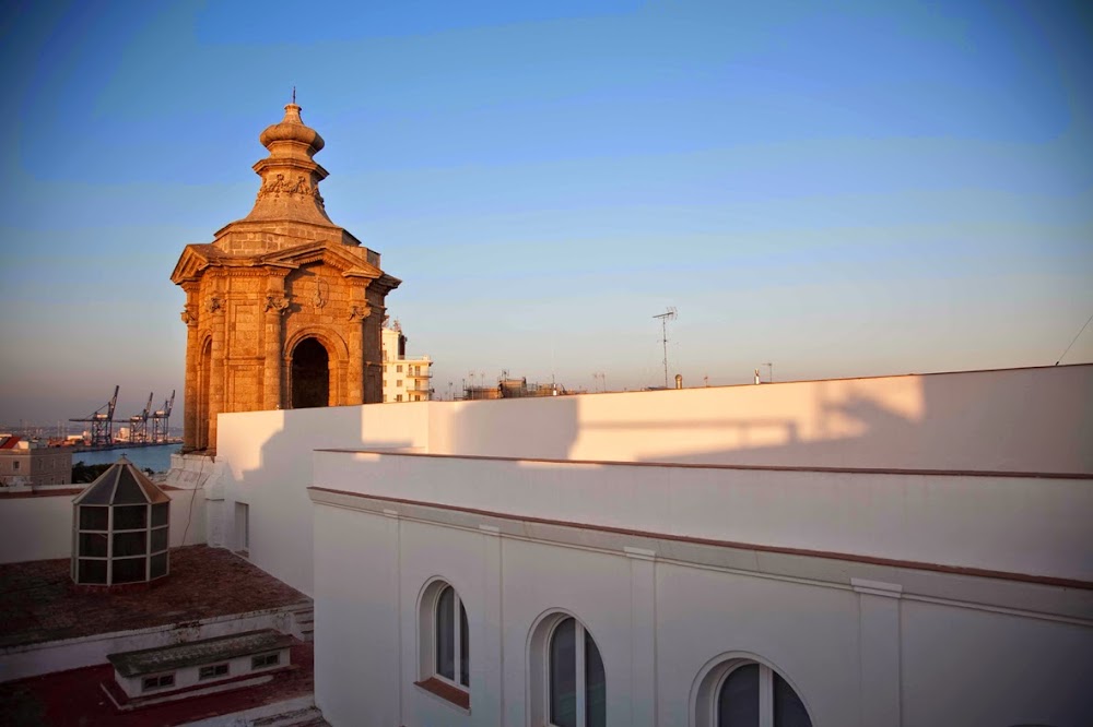 RESIDENCIA DE PERSONAS MAYORES SAN JUAN DE DIOS — residencia de mayores en Cádiz (foto 1)