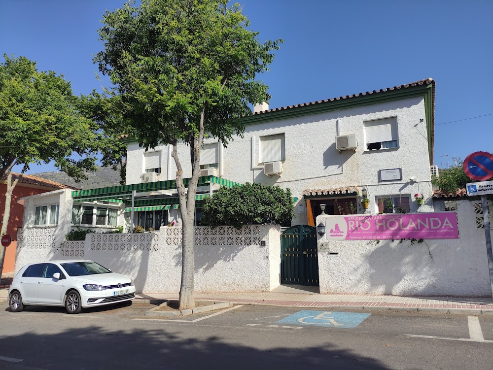 RESIDENCIA PARA PERSONAS MAYORES RIO HOLANDA — residencia de mayores en Benalmádena (foto 1)