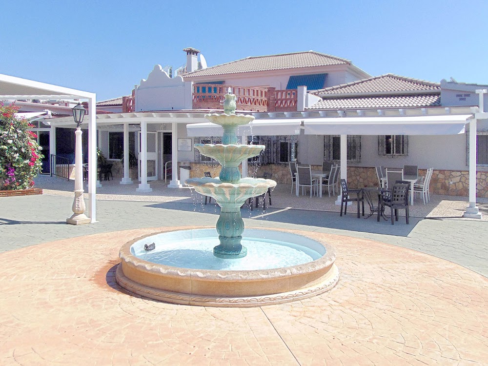 CENTRO RESIDENCIAL VIRGEN DE LA VICTORIA — residencia de mayores en Torremolinos (foto 1)