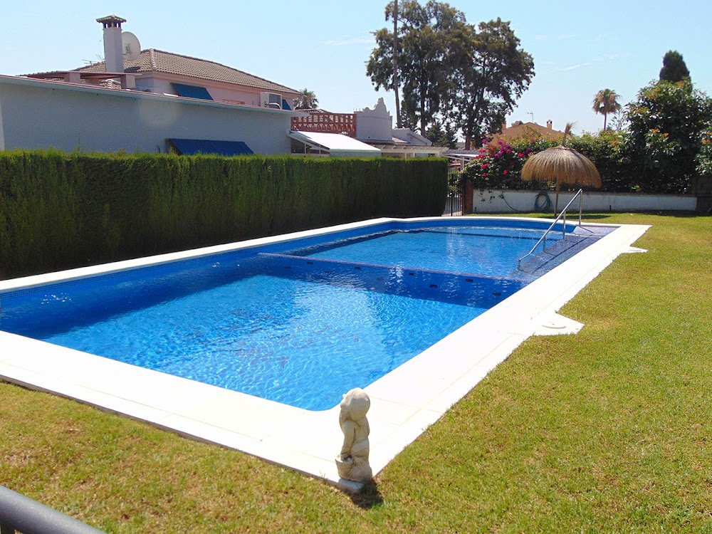 CENTRO RESIDENCIAL VIRGEN DE LA VICTORIA — residencia de mayores en Torremolinos (foto 2)