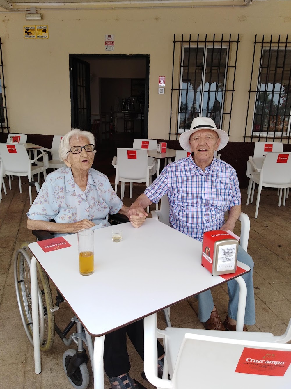 RESIDENCIA PARA PERSONAS MAYORES JOAQUINA VEDRUNA — residencia de mayores en Puerto Real (foto 1)
