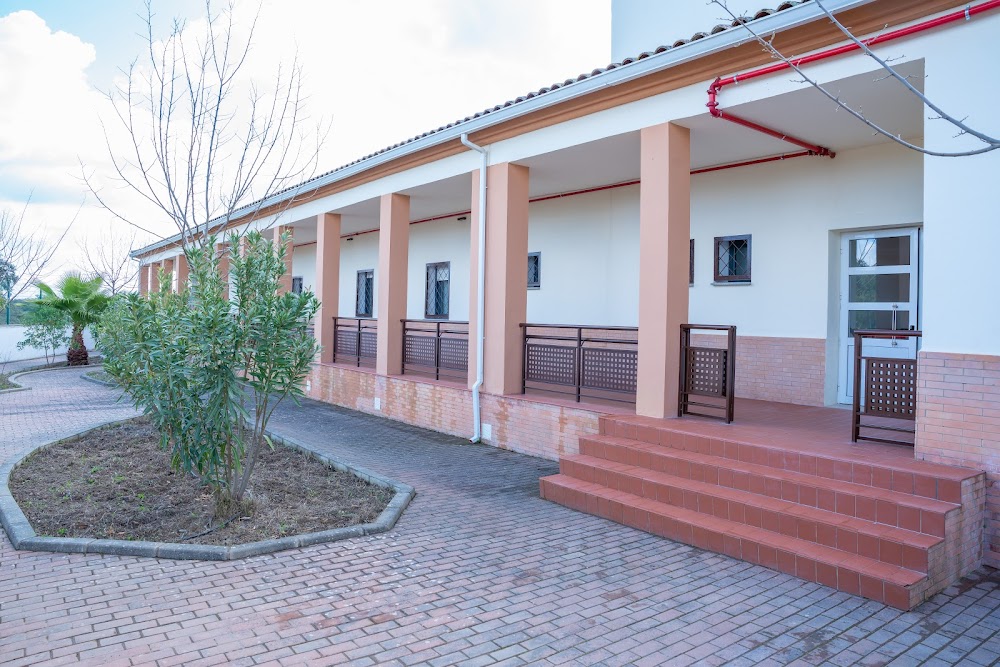 RESIDENCIA PERSONAS MAYORES REIFS SANTA EULALIA — residencia de mayores en Santa Olalla del Cala (foto 3)