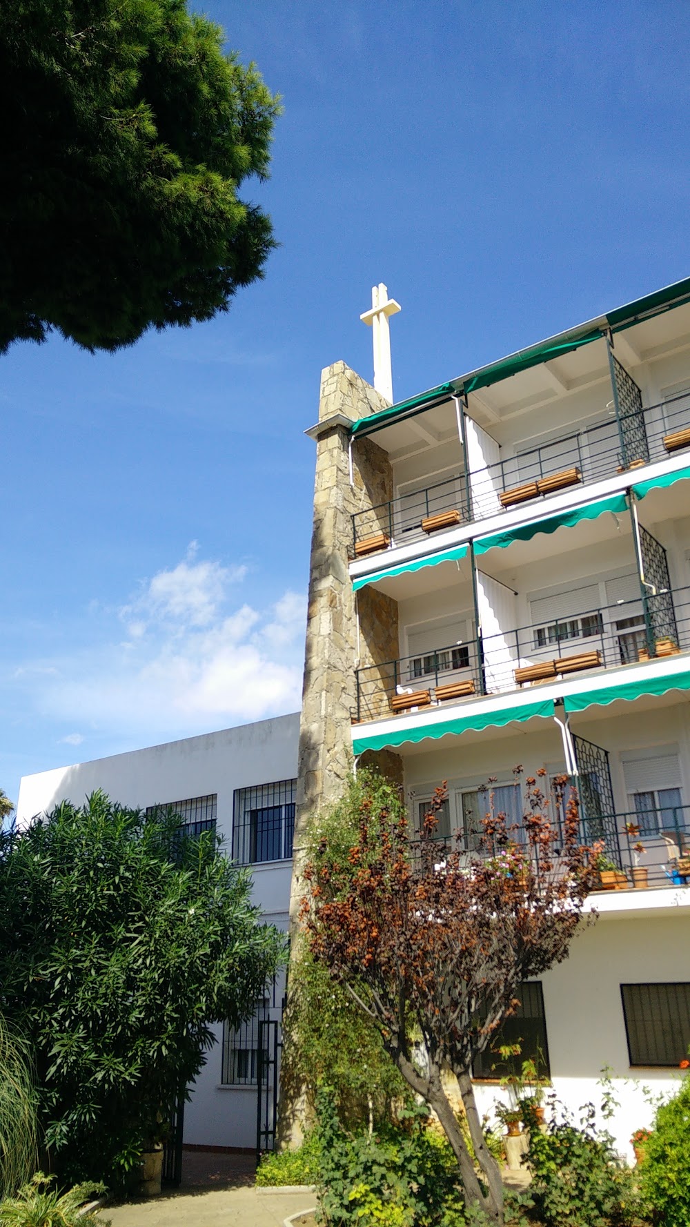 RESIDENCIA PARA PERSONAS MAYORES SAN CARLOS — residencia de mayores en Torremolinos (foto 2)