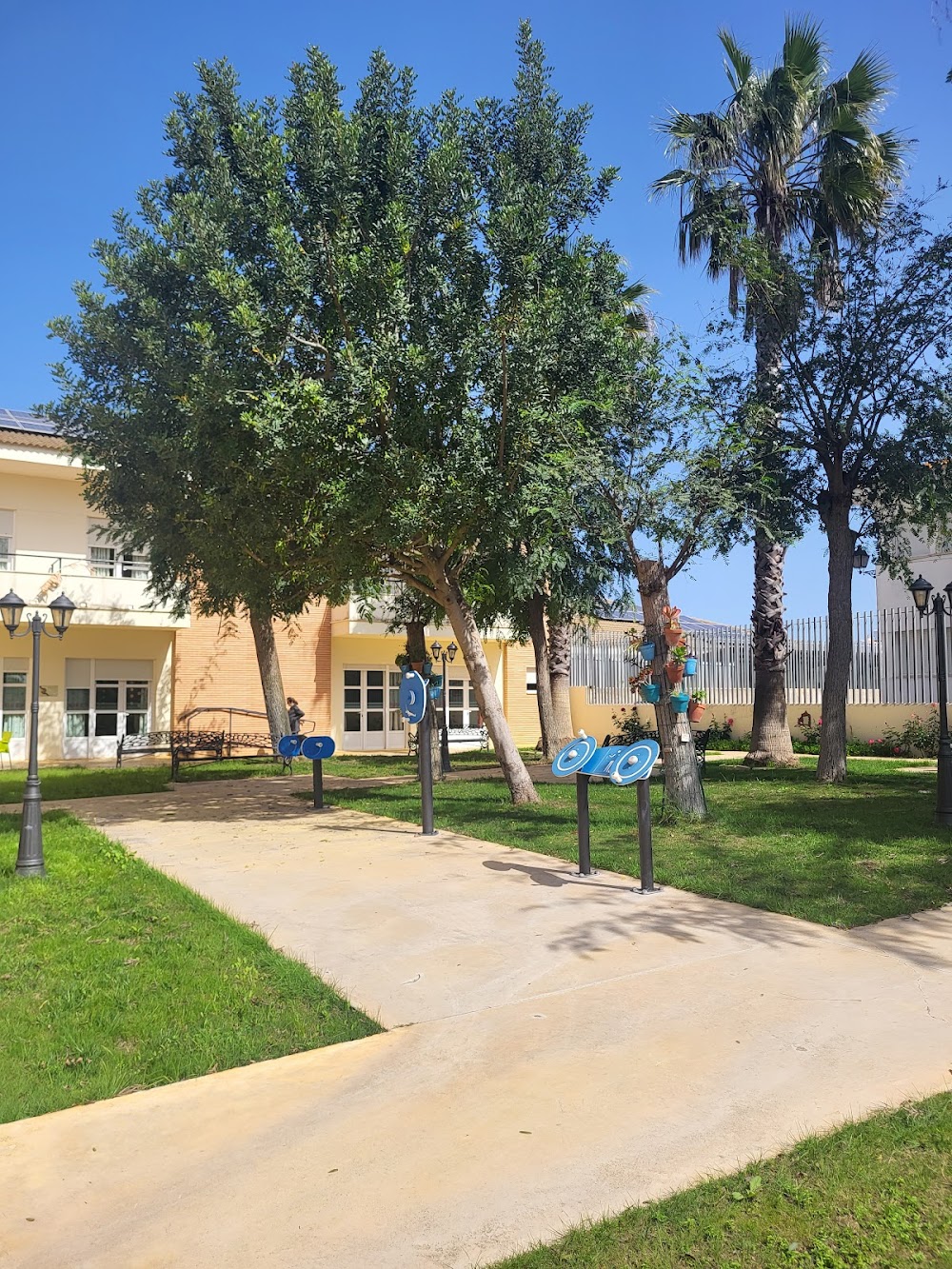 RESIDENCIA PARA PERSONAS MAYORES SAN ANTONIO ABAD — residencia de mayores en Trigueros (foto 3)