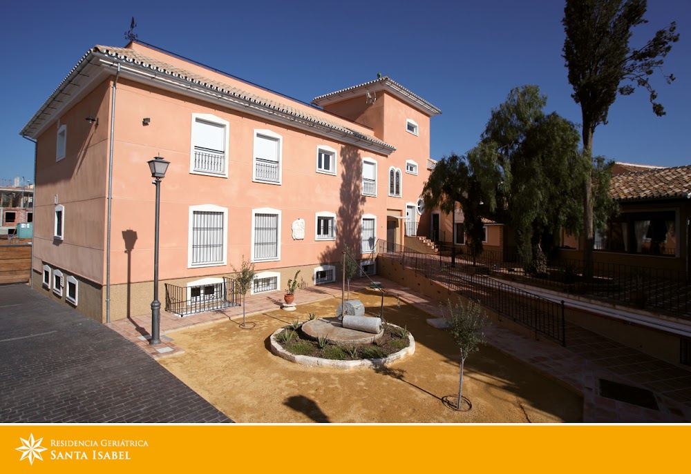 CENTRO RESIDENCIAL PARA PERSONAS MAYORES SANTA ISABEL — residencia de mayores en Málaga (foto 1)