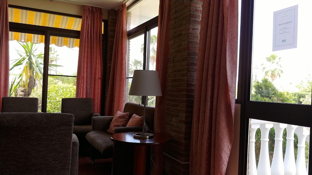 CENTRO RESIDENCIAL PARA MAYORES ALTOS DE VIÑAGRANDE — residencia de mayores en Alhaurín de la Torre (foto 2)