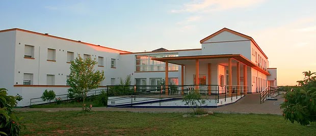 CENTRO RESIDENCIAL MONTETABOR BOLLULLOS — residencia de mayores en Bollullos de la Mitación (foto 1)