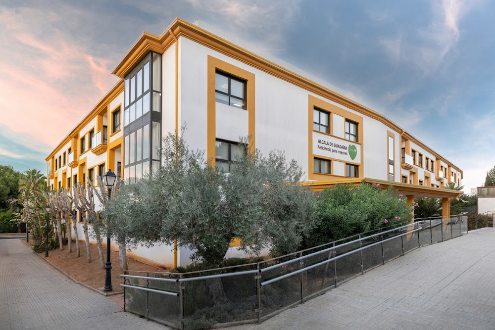 CENTRO RESIDENCIAL DOMUSVI ALCALÁ DE GUADAIRA — residencia de mayores en Alcalá de Guadaíra (foto 1)