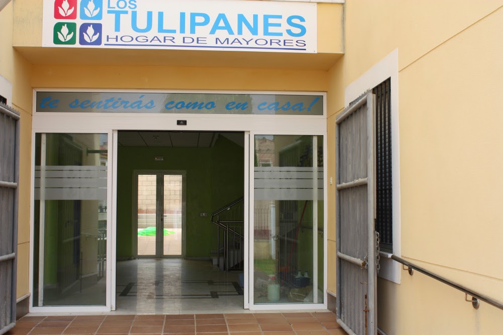 RESIDENCIA LOS TULIPANES — residencia de mayores en Dos Hermanas (foto 1)