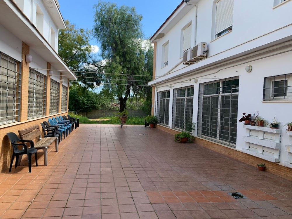 CENTRO RESIDENCIAL PARA MAYORES CARDENAL BUENO MONREAL — residencia de mayores en Huévar del Aljarafe (foto 1)